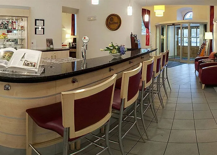 Exe Park Hotell 3*