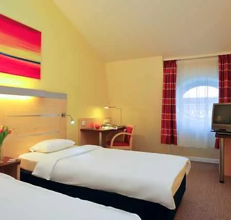 Exe Park Hotell 3*