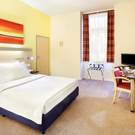 Hotell Exe Park 3*